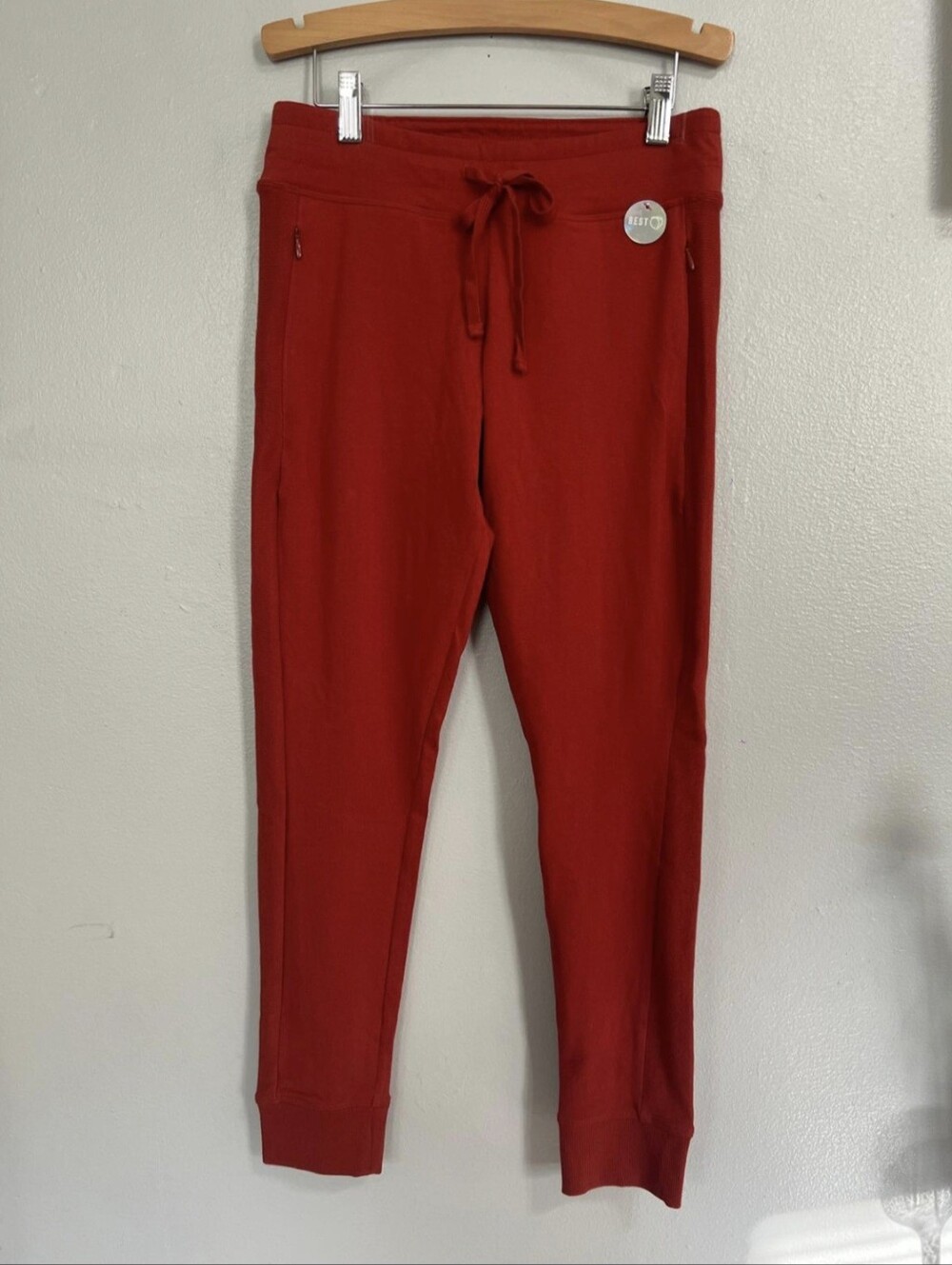 PINK Victoria's Secret Yoga Joggers Size M NWT Burnt Coral Terracotta.